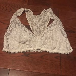 Victoria’s Secret off white lace brallette